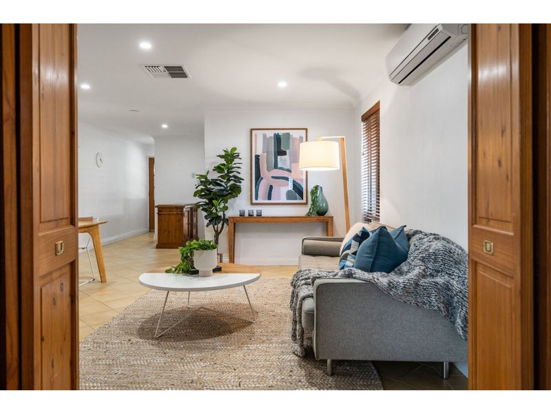 13a Wapengo Close, South Lake WA 6164