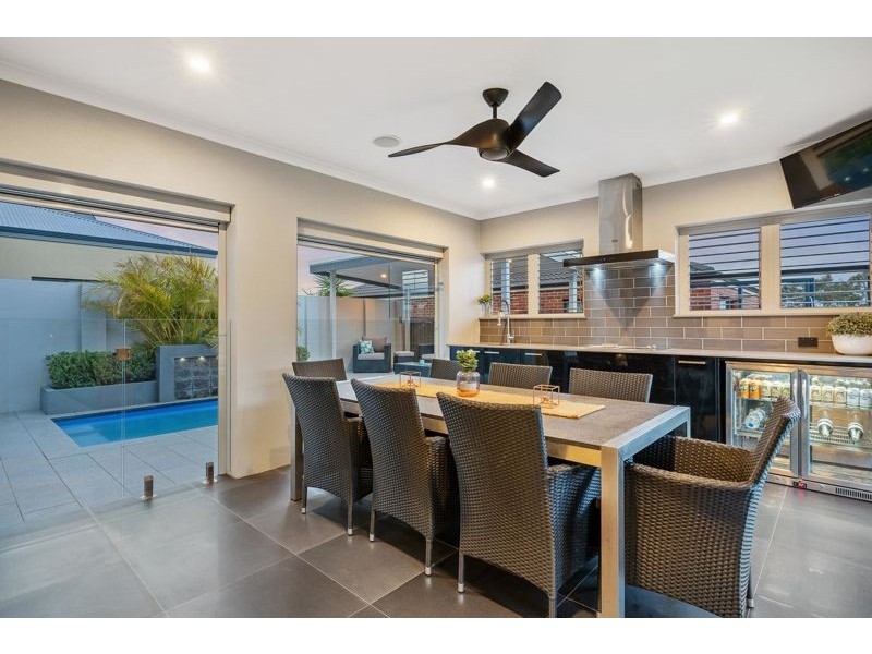 5b Hardy Road, Bassendean WA 6054