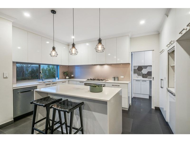 5b Hardy Road, Bassendean WA 6054