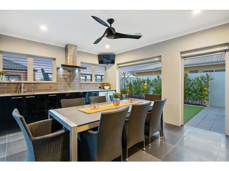 5b Hardy Road, Bassendean WA 6054