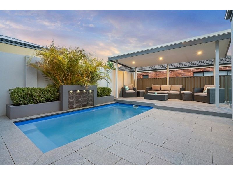 5b Hardy Road, Bassendean WA 6054