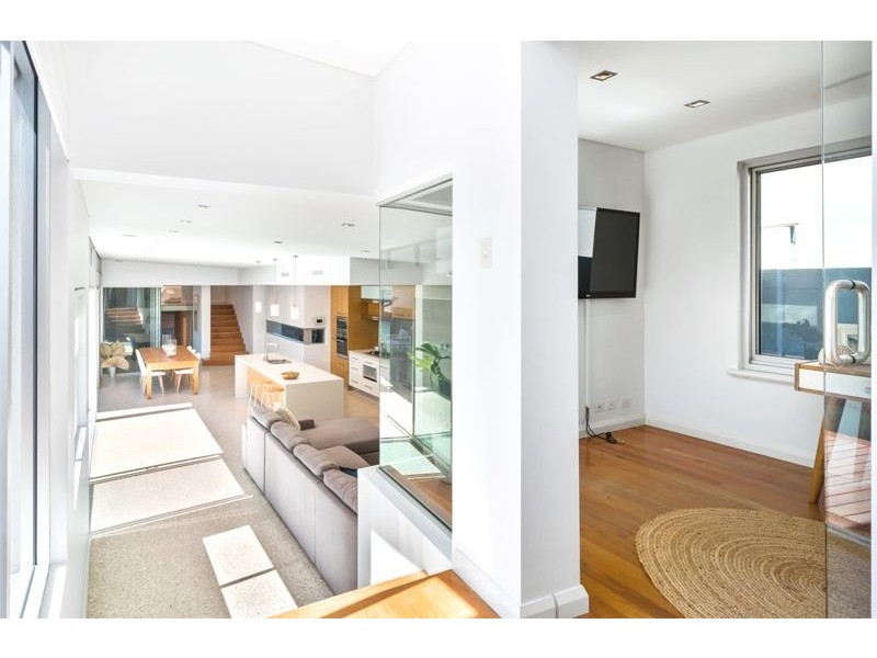 30b Gill Street, East Fremantle WA 6158