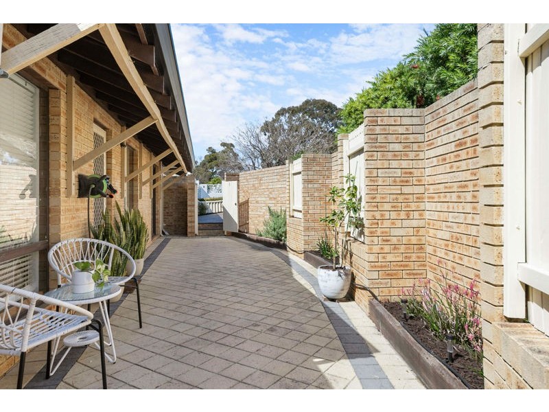 1/14 Axford Street, Como WA 6152