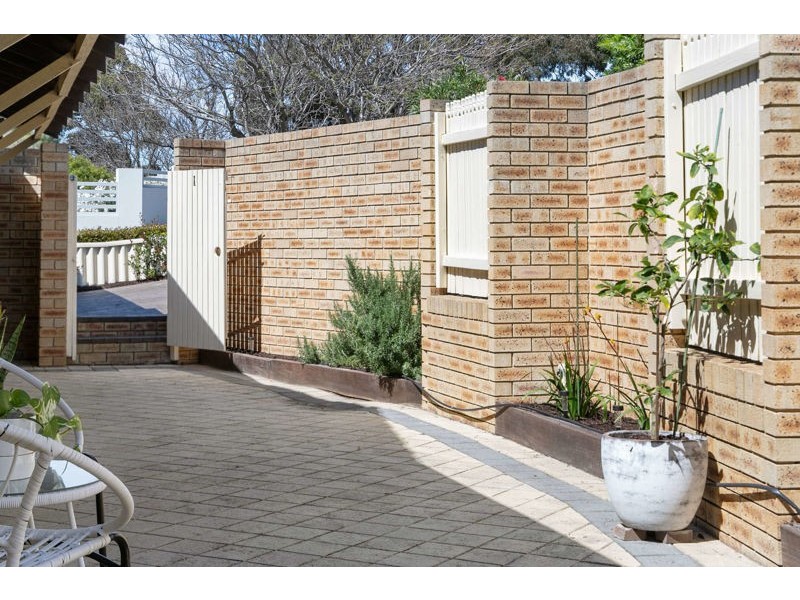 1/14 Axford Street, Como WA 6152