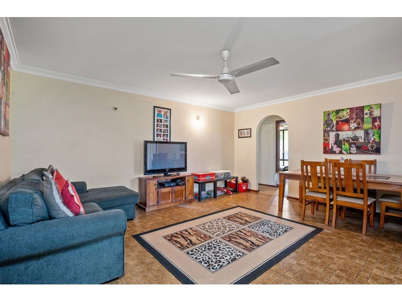 15 Benzie Way, Parkwood WA 6147