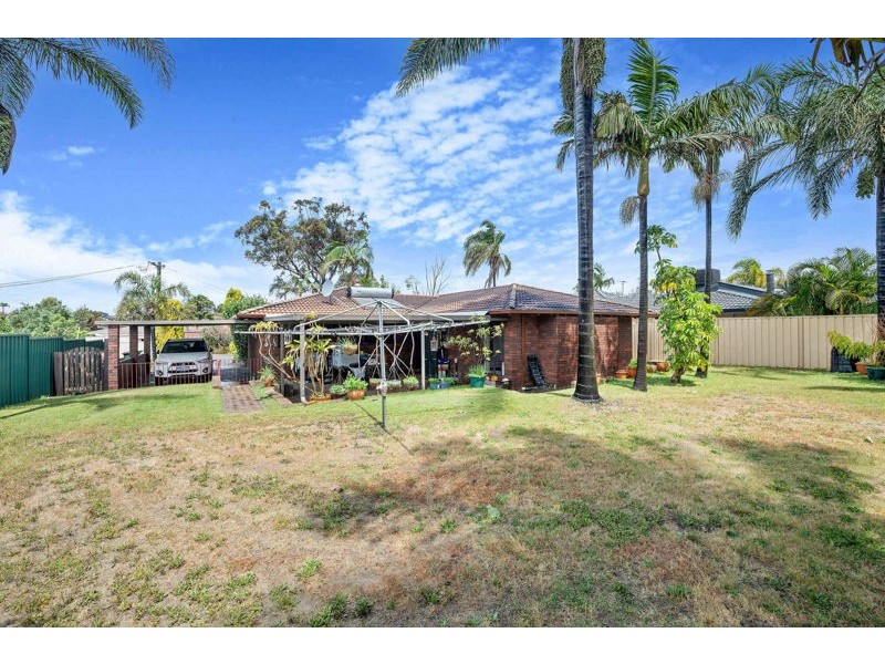 15 Benzie Way, Parkwood WA 6147