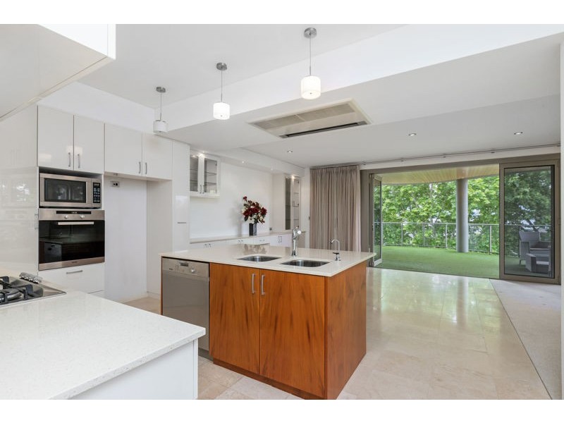 5/13 Tweeddale Road, Applecross WA 6153