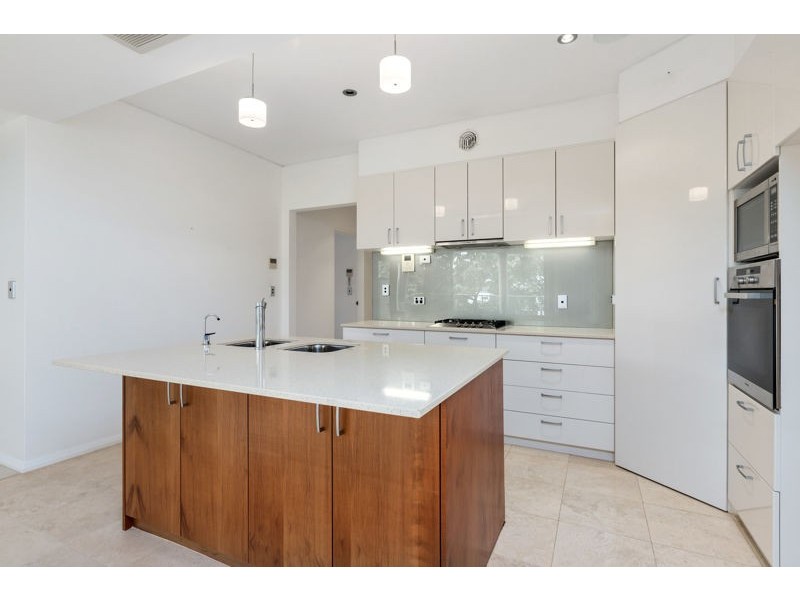 5/13 Tweeddale Road, Applecross WA 6153