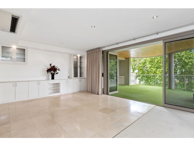 5/13 Tweeddale Road, Applecross WA 6153