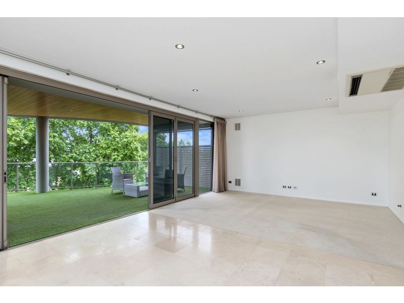 5/13 Tweeddale Road, Applecross WA 6153