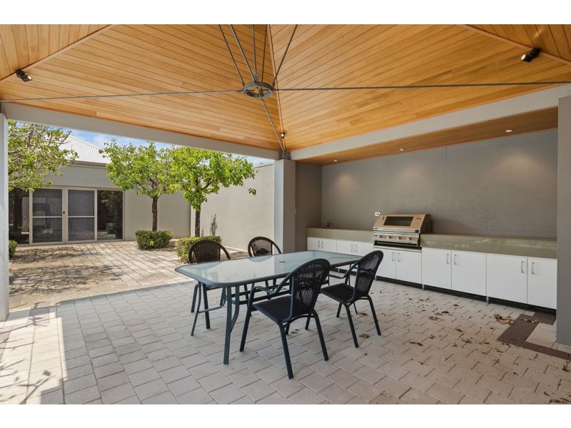 5/13 Tweeddale Road, Applecross WA 6153