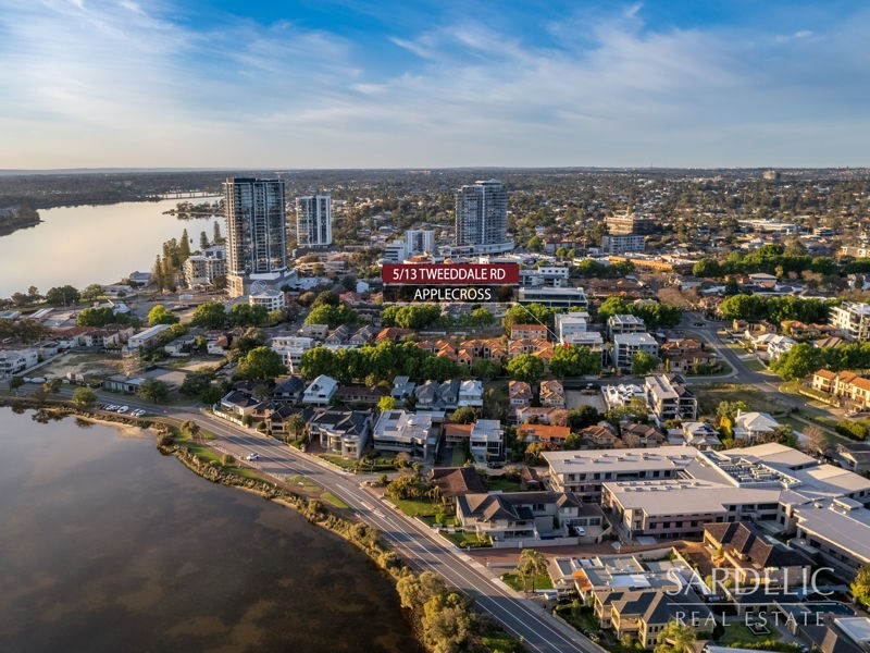 5/13 Tweeddale Road, Applecross WA 6153