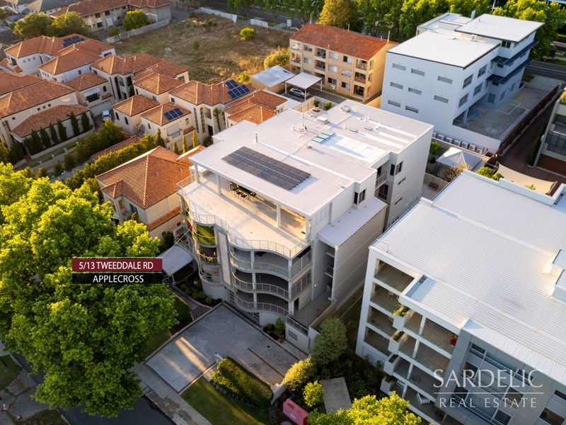 5/13 Tweeddale Road, Applecross WA 6153