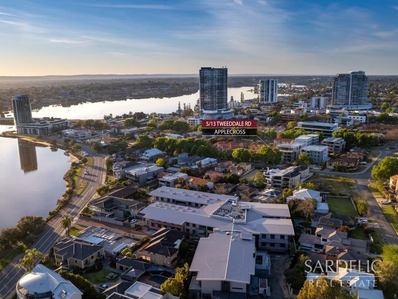 5/13 Tweeddale Road, Applecross WA 6153