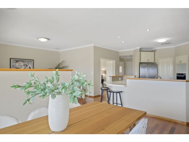 9 Wonil Way, Karawara WA 6152