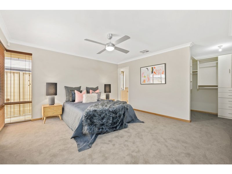 9 Wonil Way, Karawara WA 6152