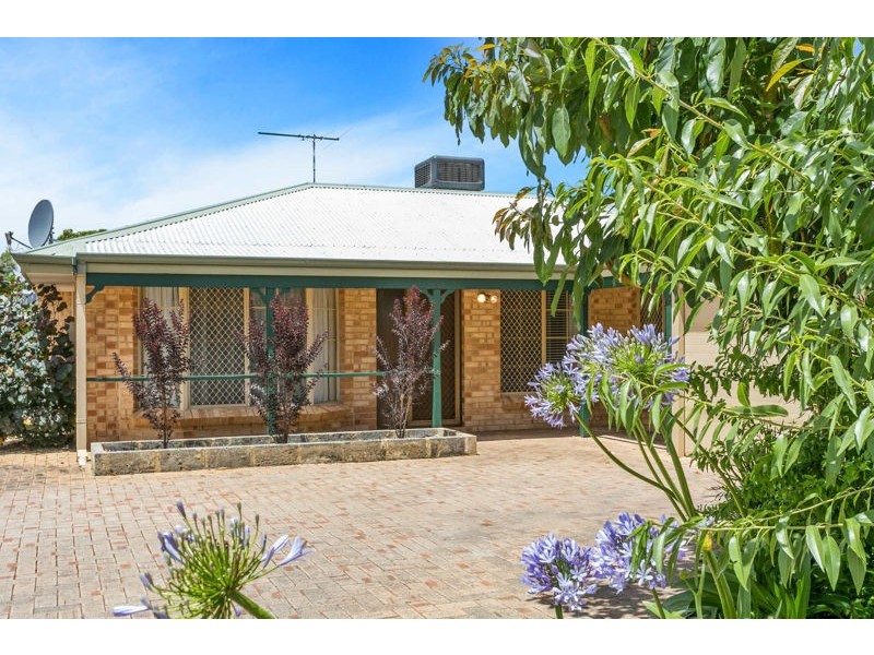 31a Henning Crescent, Manning WA 6152
