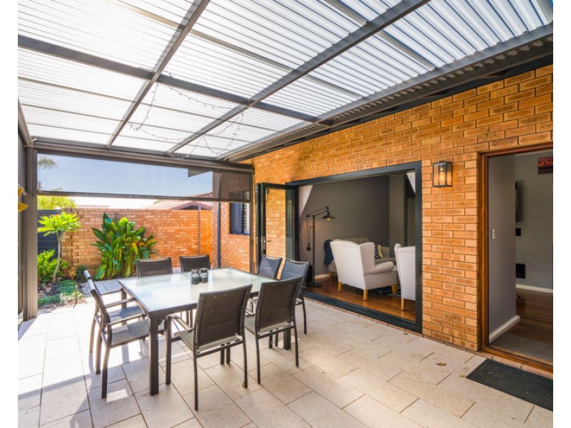 1/70 Strickland Street, South Perth WA 6151