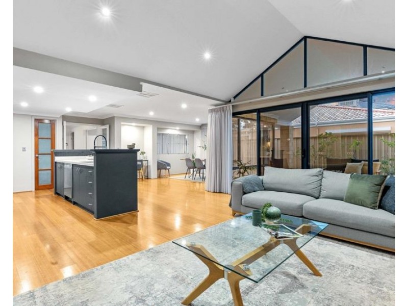 42 Barang Circuit, Karawara WA 6152