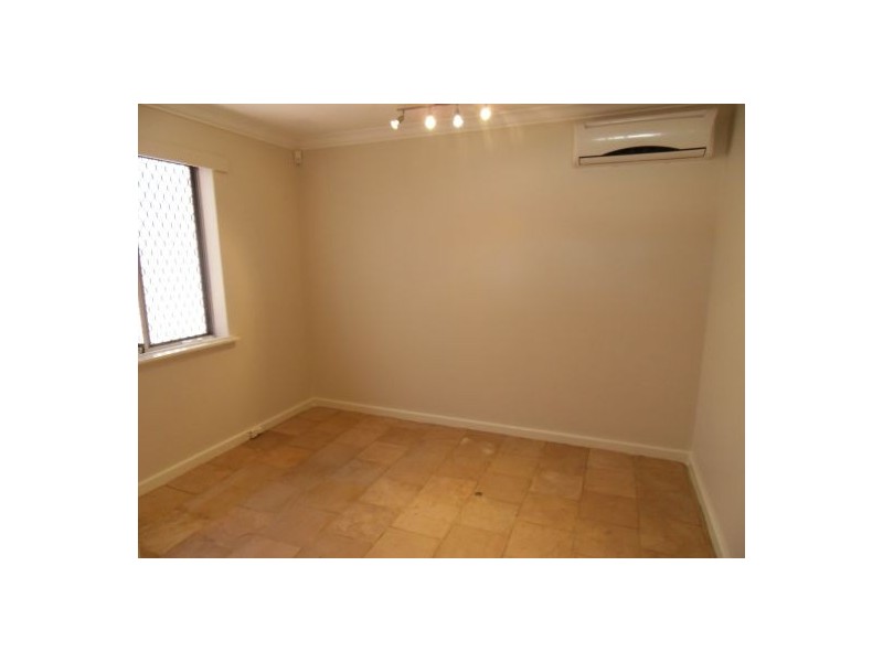 64 Thelma Street, Como WA 6152