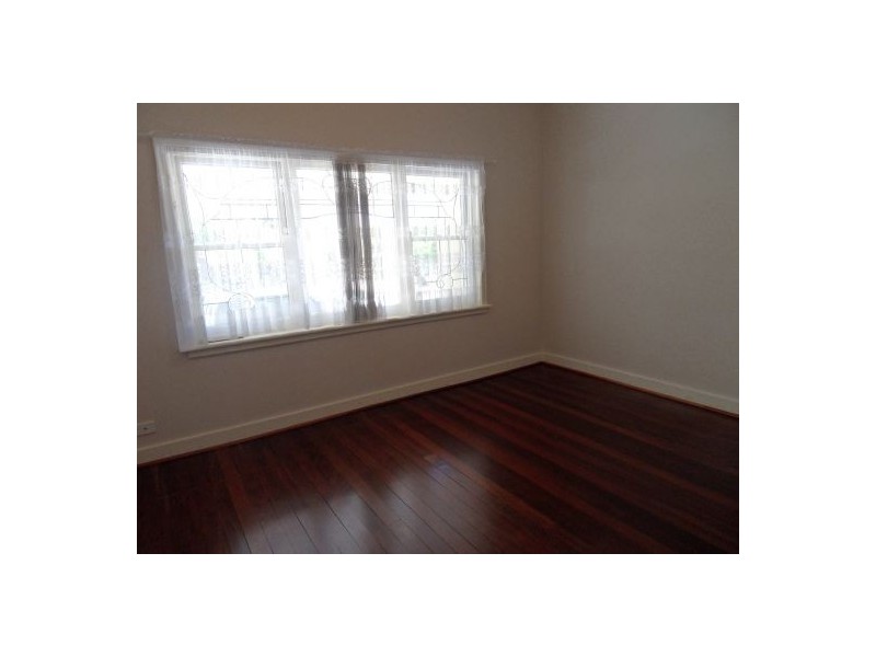 64 Thelma Street, Como WA 6152