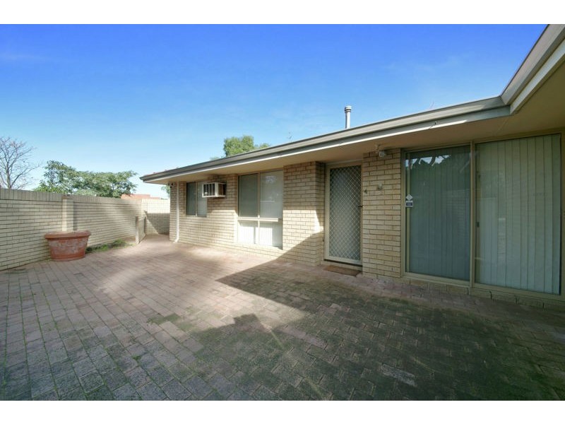 4/269 Labouchere Road, Como WA 6152