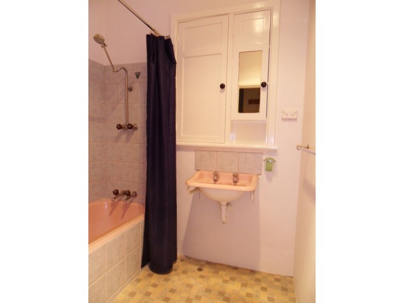1/13 Amery Street, Como WA 6152