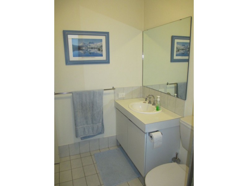 4/49 Mosaic Street, Shelley WA 6148