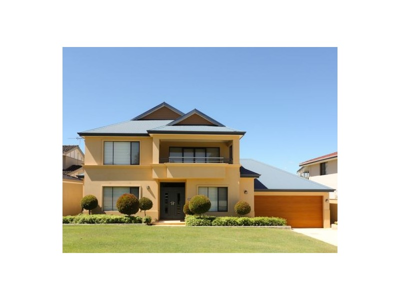 35 Edgewater Road, Salter Point WA 6152