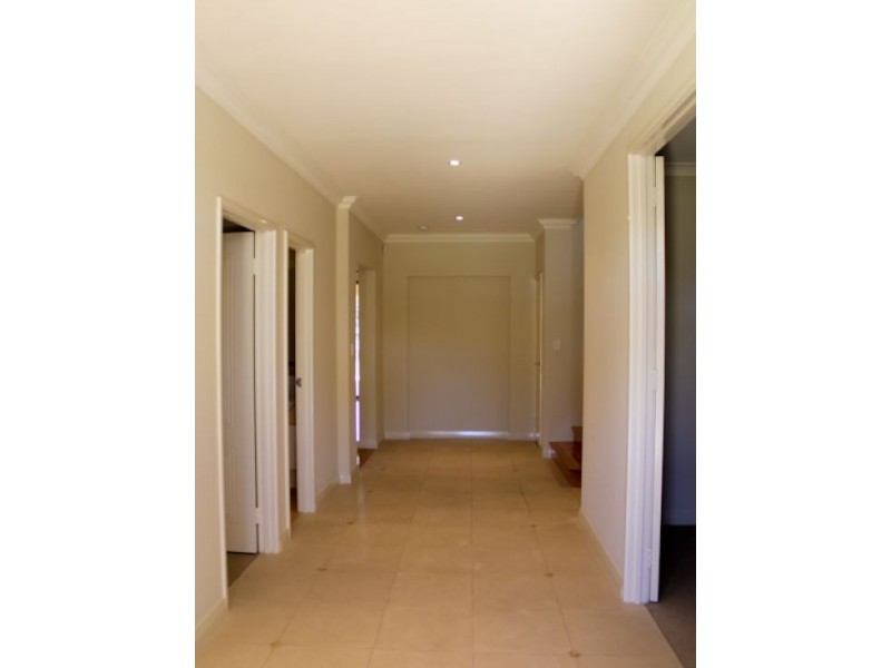 35 Edgewater Road, Salter Point WA 6152