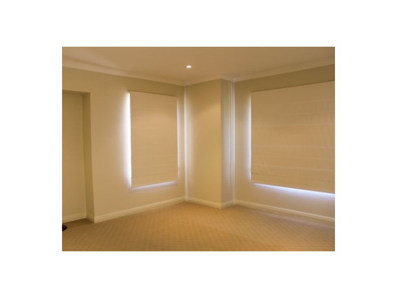 35 Edgewater Road, Salter Point WA 6152