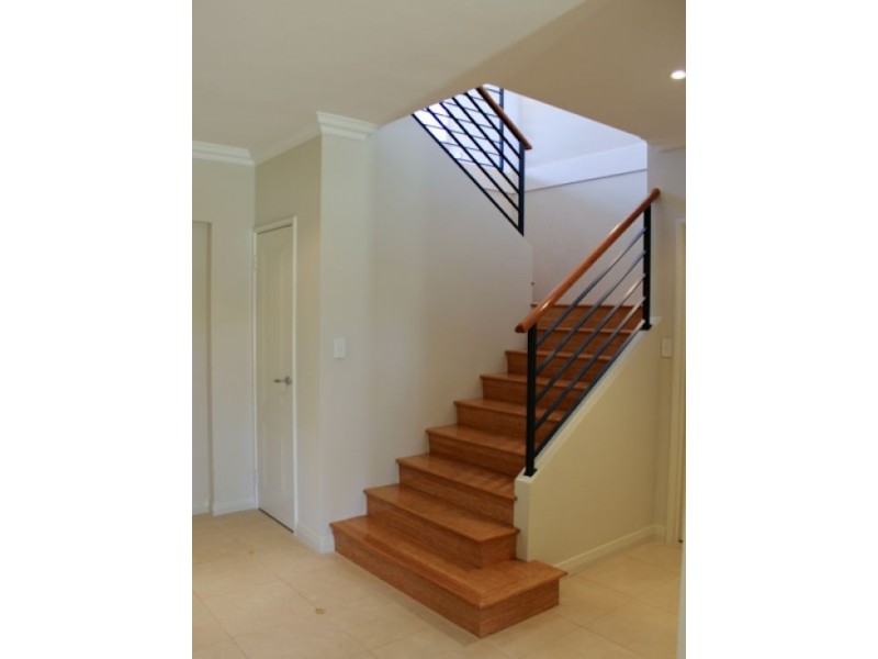 35 Edgewater Road, Salter Point WA 6152