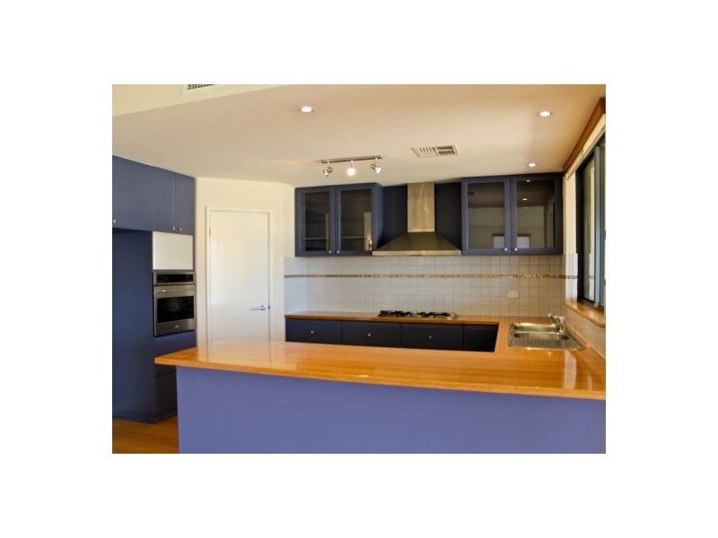 35 Edgewater Road, Salter Point WA 6152