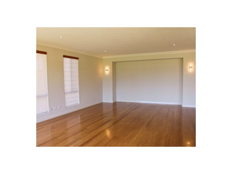 35 Edgewater Road, Salter Point WA 6152