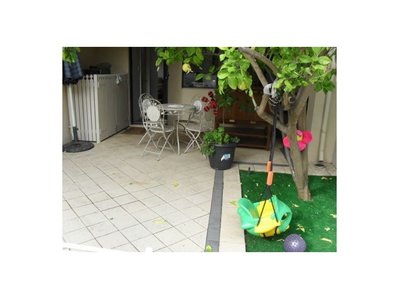 79 Mary Street, Como WA 6152