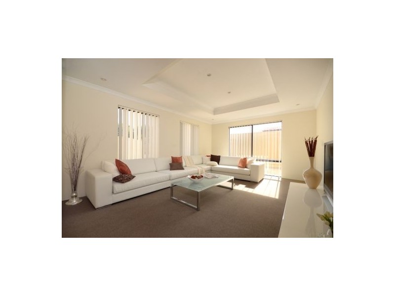 2/134 Manning Road, Manning WA 6152
