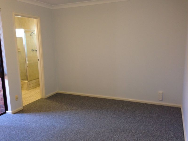 2/39 Robert Street, Como WA 6152