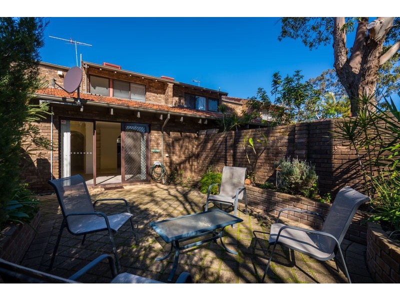 4/1-3 Macleod Road, Applecross WA 6153