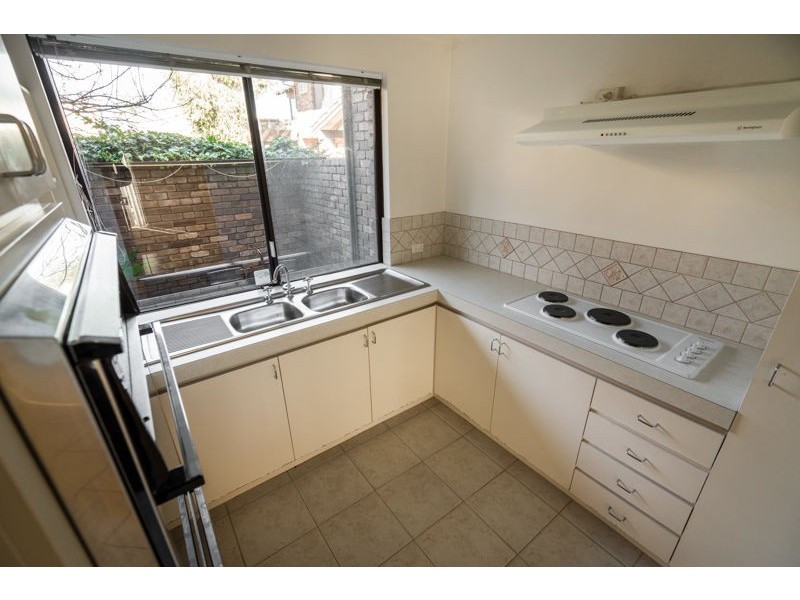 4/1-3 Macleod Road, Applecross WA 6153