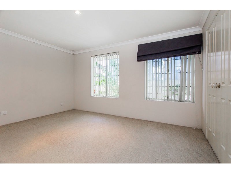 2/68 Edgecumbe Street, Como WA 6152