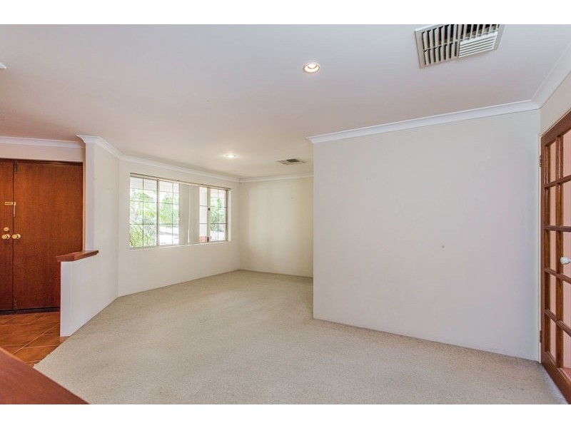 2/68 Edgecumbe Street, Como WA 6152