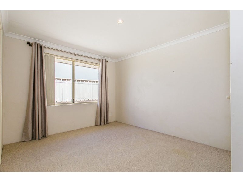 2/68 Edgecumbe Street, Como WA 6152