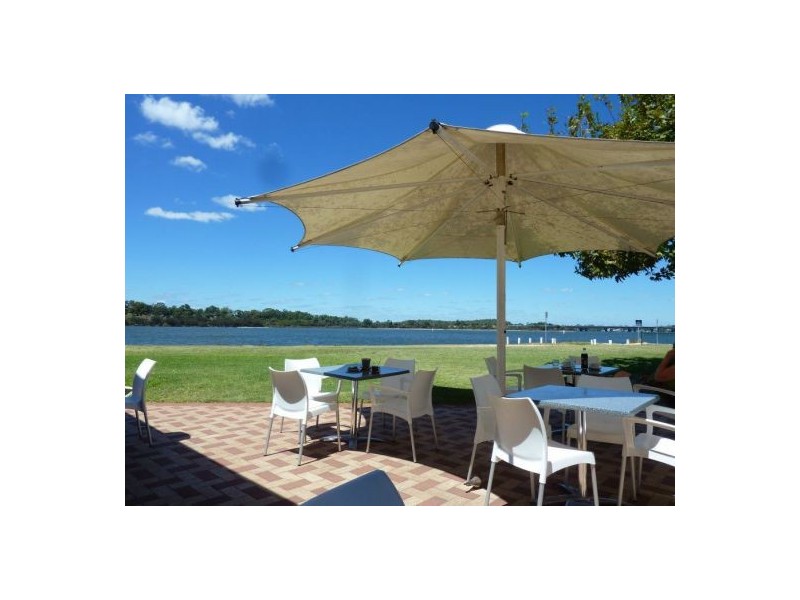 11 Rogerson Road, Mount Pleasant WA 6153