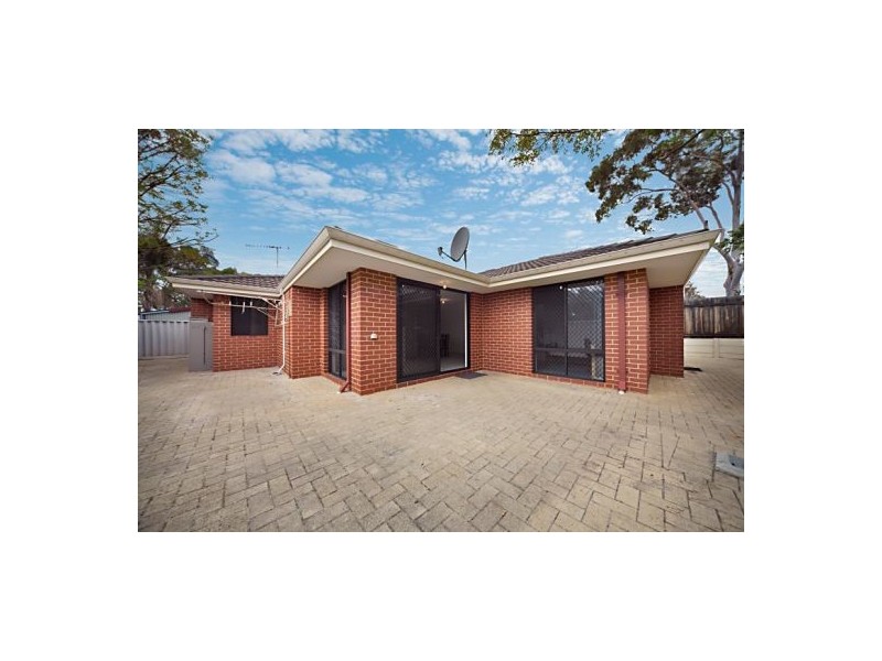 35B Hopkinson Way, Wilson WA 6107