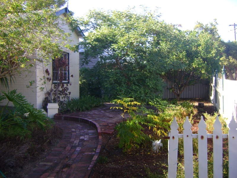 68 Dyson Street, Kensington WA 6151