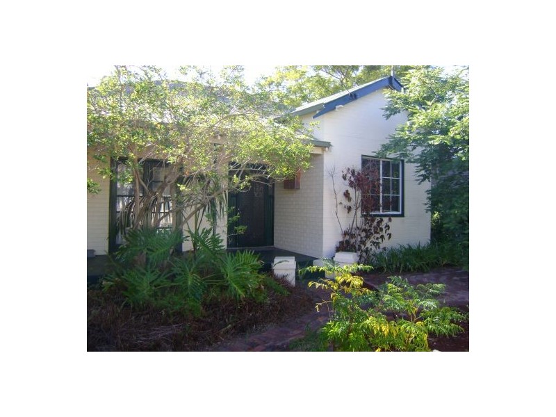 68 Dyson Street, Kensington WA 6151