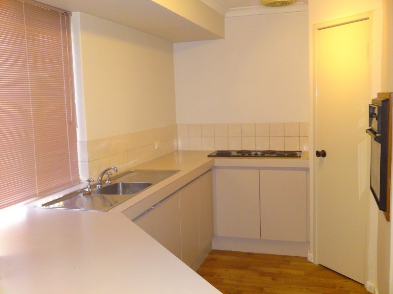 2/52 Carnarvon Street, East Victoria Park WA 6101