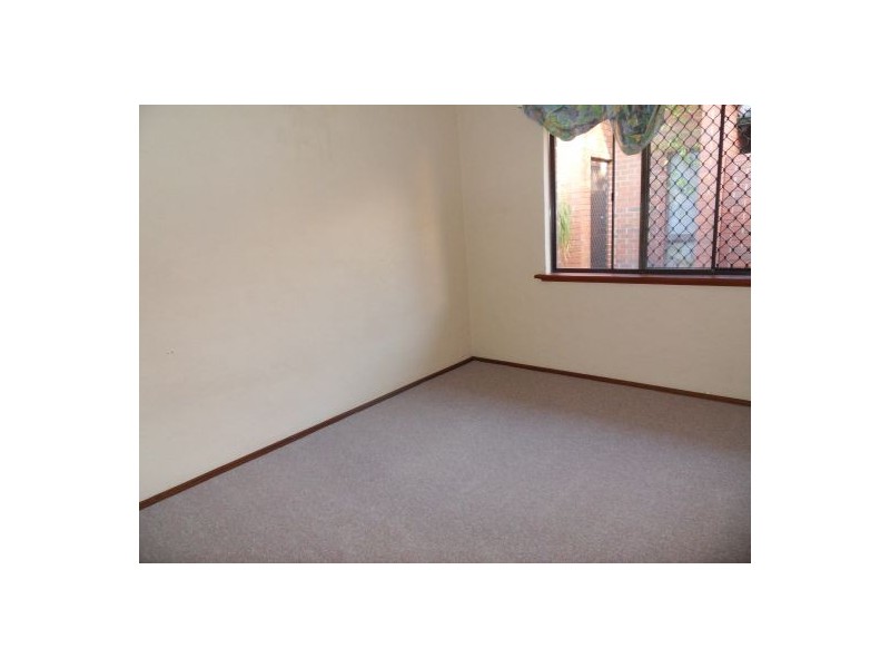2/57 Thelma Street, Como WA 6152