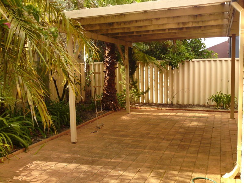 8B Strickland Street, Ardross WA 6153