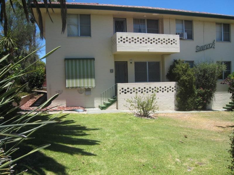 2/35 Robert Street, Como WA 6152